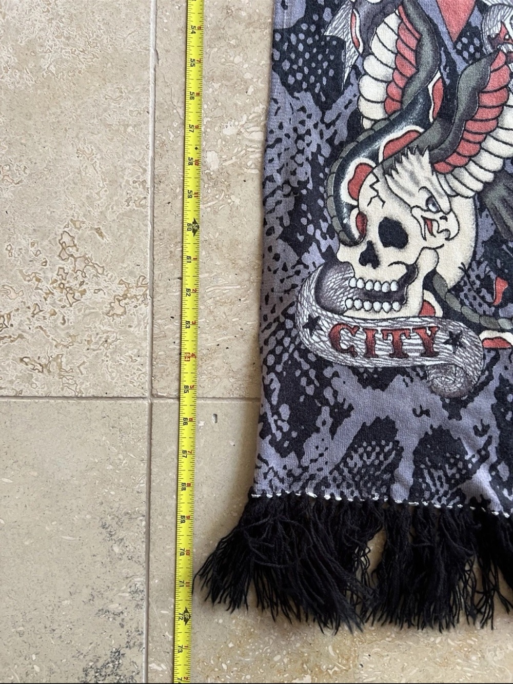 VTG Ed Hardy by Christian Audiger New York City 100% Acrylic Scarf - Picture 3 of 4